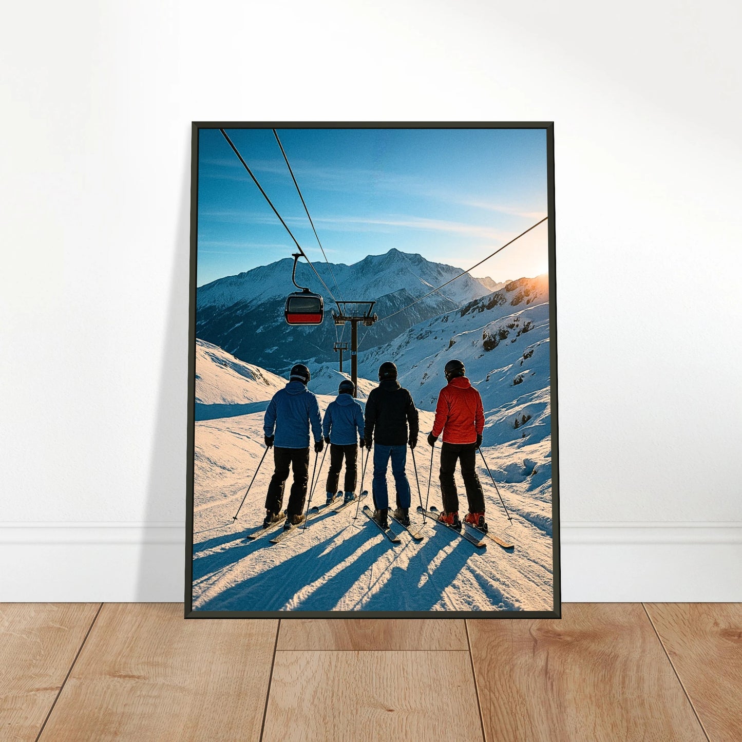 Alpine Adventure Poster an die Wand gelehnt – stilvolle Skiszene mit Bergpanorama im schwarzen Metallrahmen, modernes Wintersportposter.