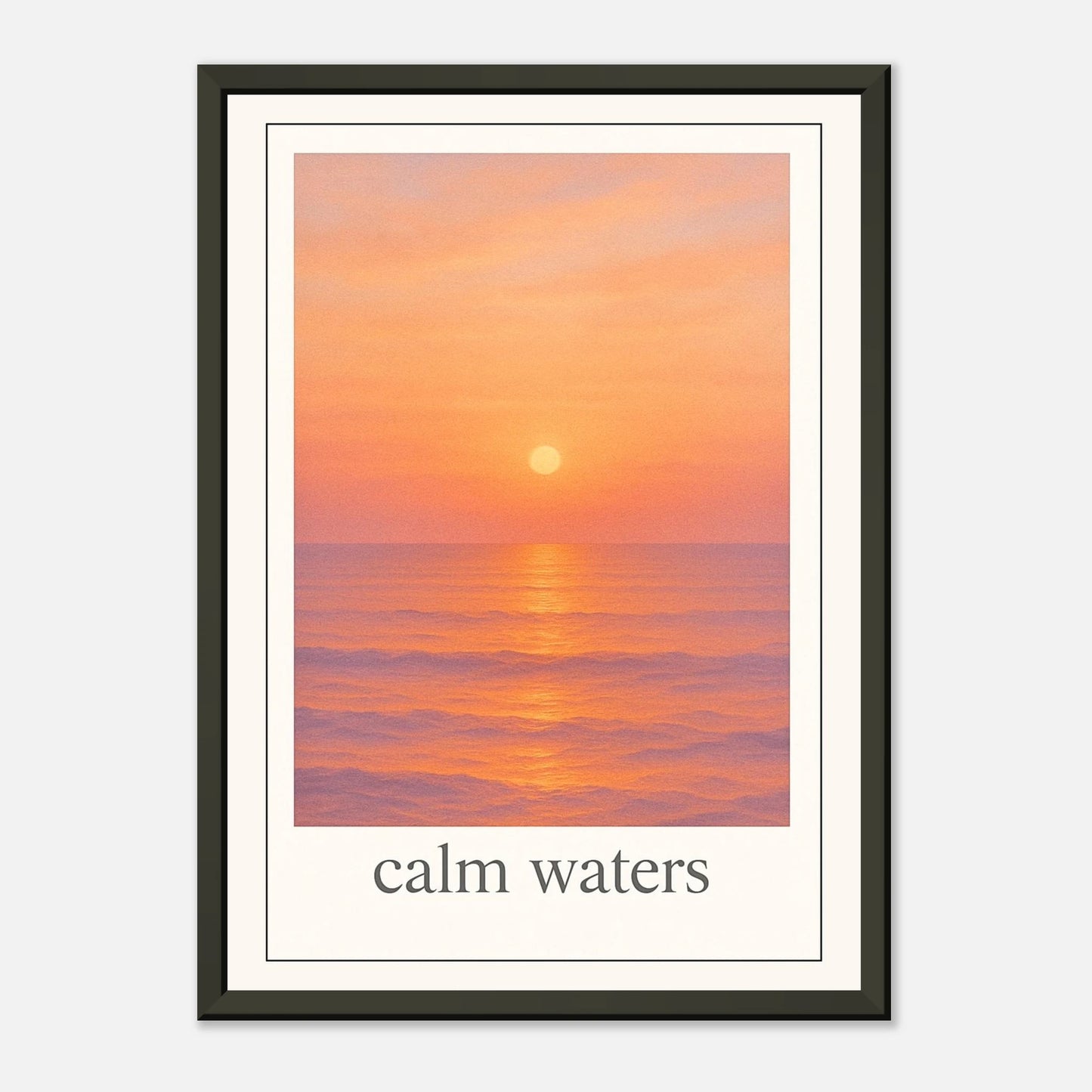 Detailansicht Calm Waters Poster – strahlende Sonne über ruhiger See mit spiegelnder Wasseroberfläche und feinem Farbverlauf im schwarzen Metallrahmen.