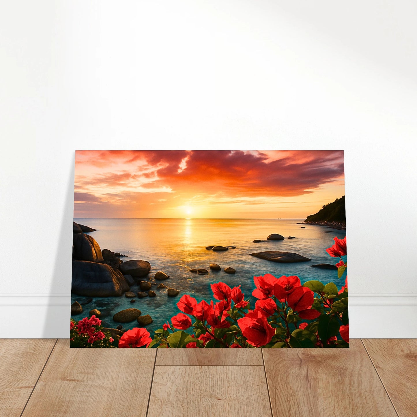  „Coastal Glow“ Poster – Sonnenuntergang und Blüten als Wanddekoration im modernen Wohnzimmer, beruhigende Atmosphäre.