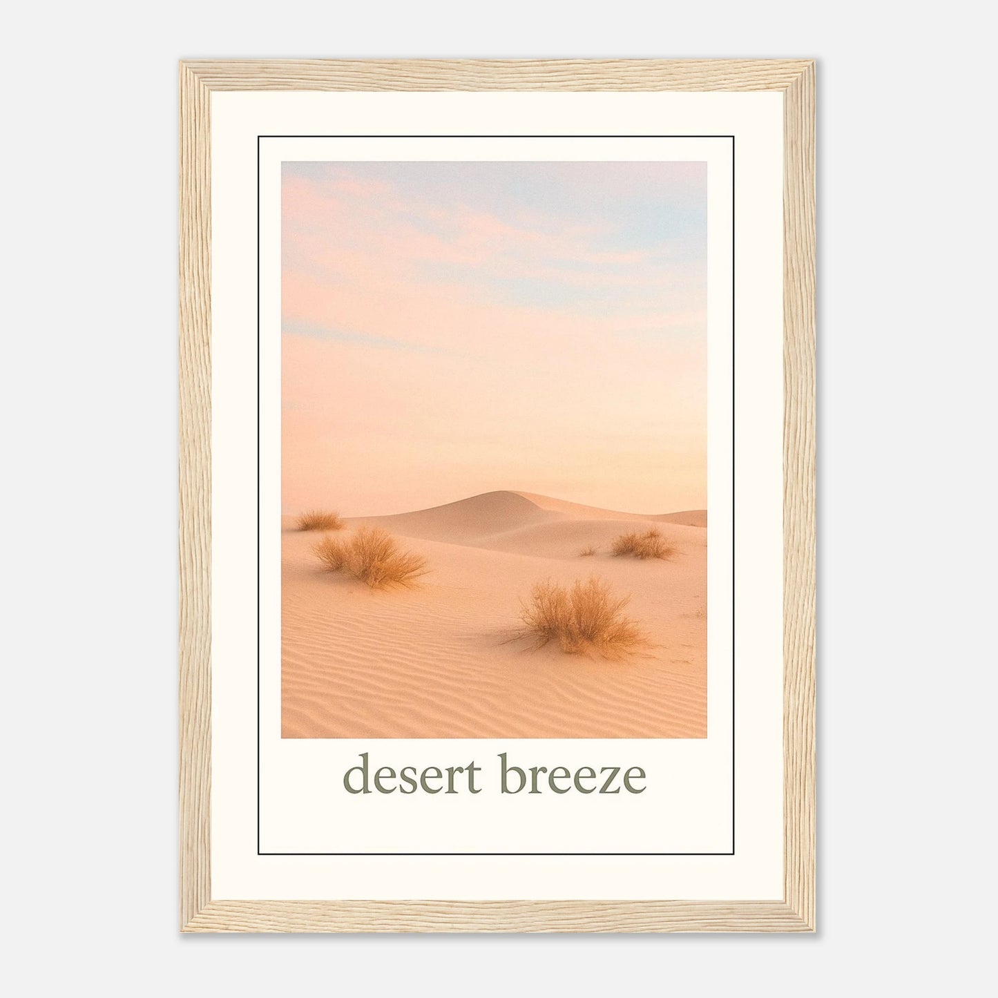 Desert Breeze Poster im hellbraunen Holzrahmen – minimalistisches Wüsten Wandbild mit Sanddünen und Pastellhimmel