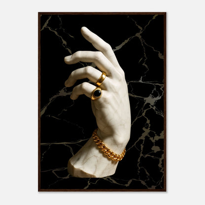 Gilded Touch Poster im dunkelbraunen Holzrahmen – stilvolles Kunstwerk mit goldener Hand-Skulptur und schwarzem Marmorhintergrund. Premium-Wandkunst mit luxuriösem Flair – von Defa Designs.
