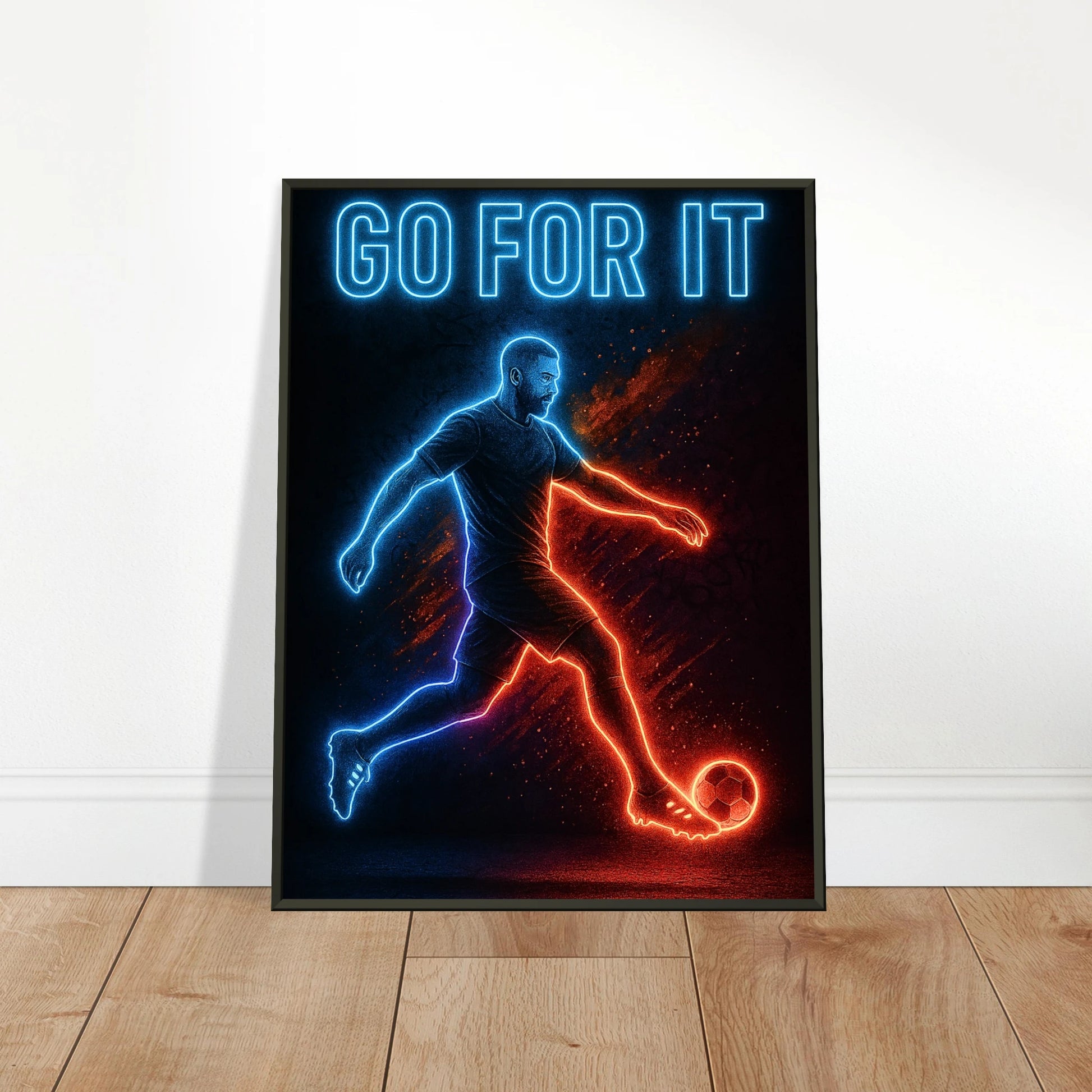 Neon Fußballposter „Go For It“ im schwarzen Rahmen, an die Wand gelehnt – modernes Sportdesign mit Glow-Effekt | DEFA Designs