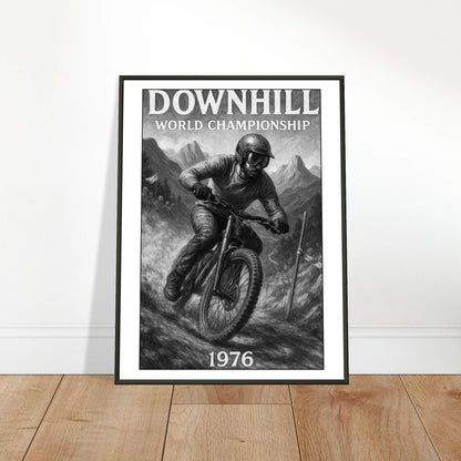 „Ride the Edge“ Downhill-Poster – an die Wand gelehnt – Elegante Sportkunst im schwarzen Rahmen | DEFA Designs