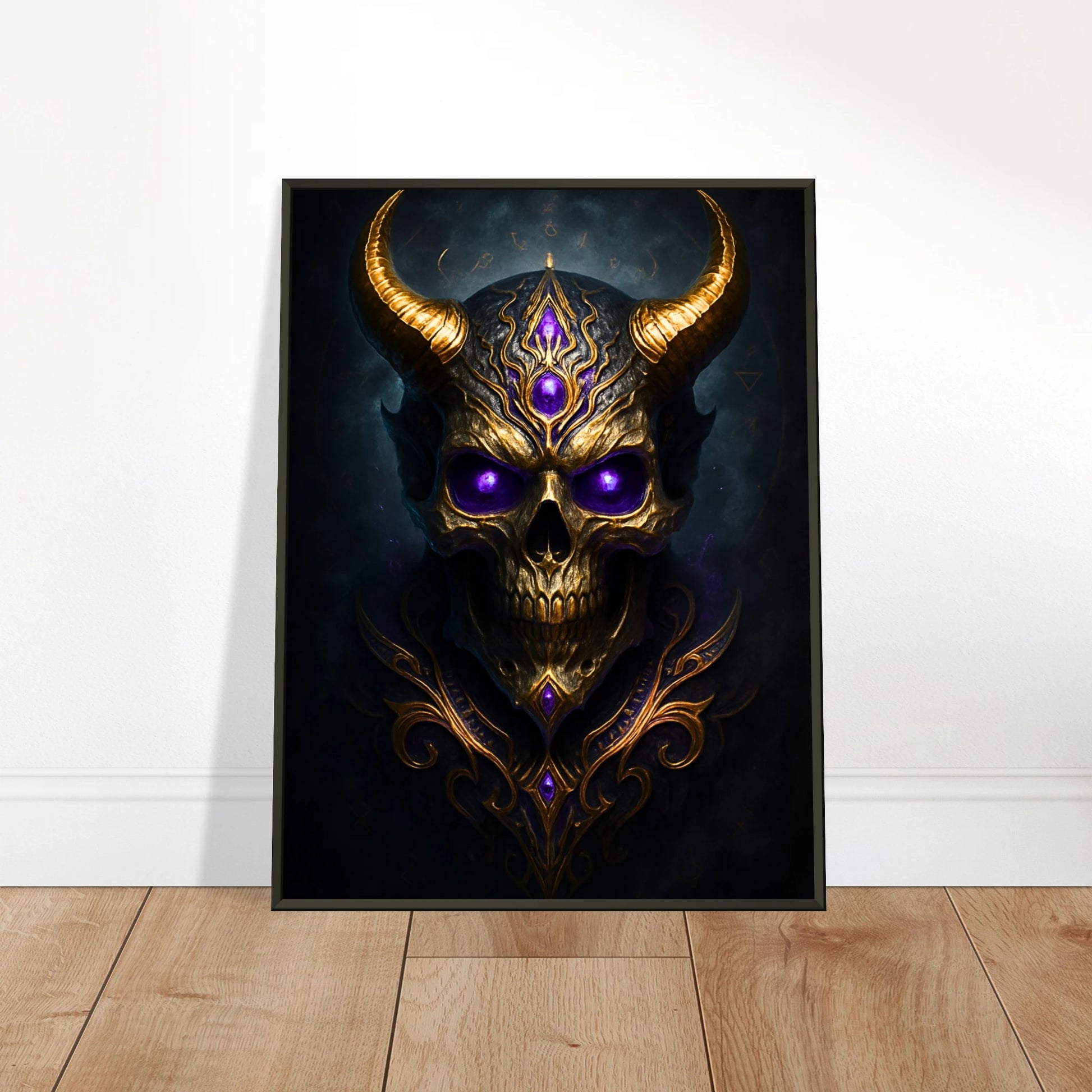 Skull of the Forsaken Wandbild in hellem modernen Wohnraum, düstere Schädelkunst im schwarzen Metallrahmen